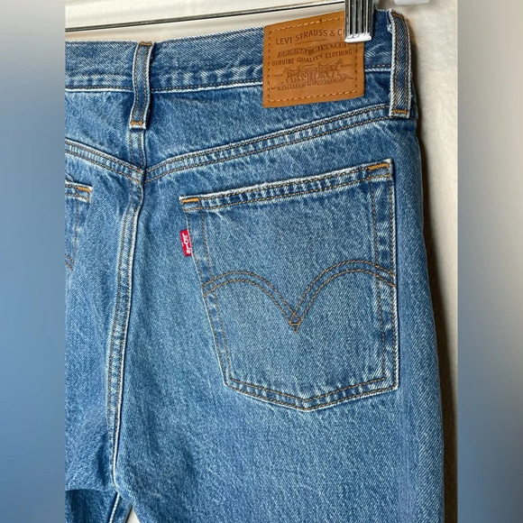 Levi's Big E Wedgie Premium Denim Blue Jeans Womens Size 27 x 26.5 Inseam - Picture 5 of 7